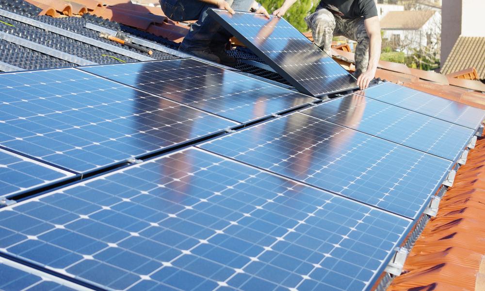 Entretien panneaux solaires à Arès