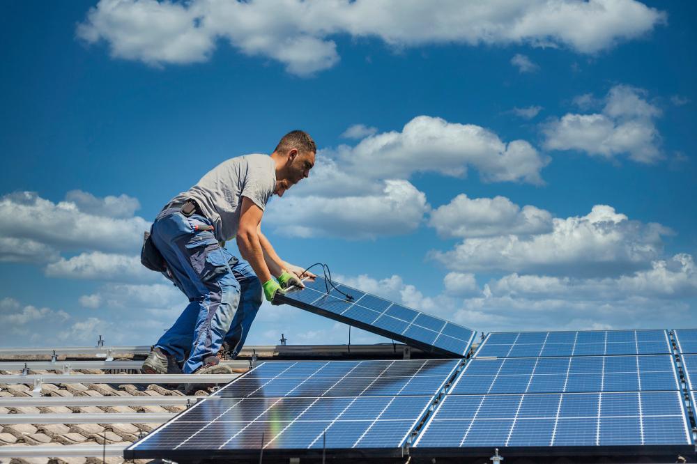 Installation panneaux solaires à Arès